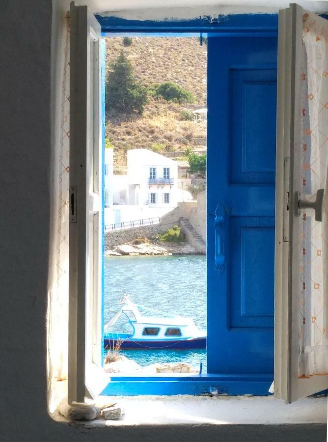 Yalitzi * Symi